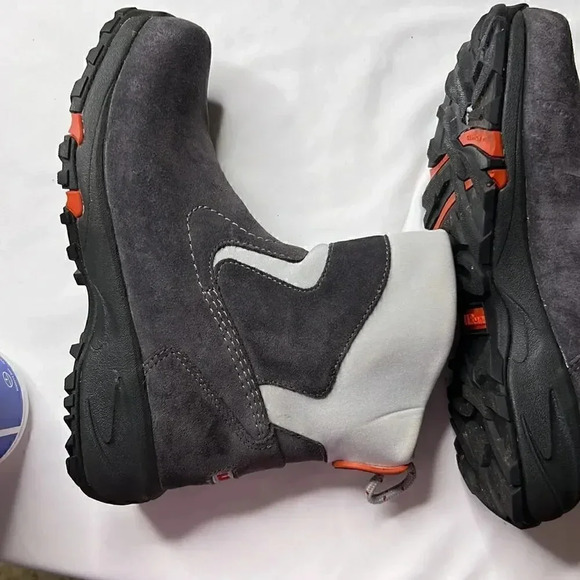 L.L. Bean pull on size 7 leather ankle winter boots - Picture 5 of 6